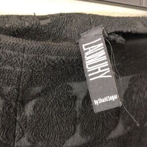 Sale — LAUNDRY by SHELLI SEGEL Black Brocade Pants, 8